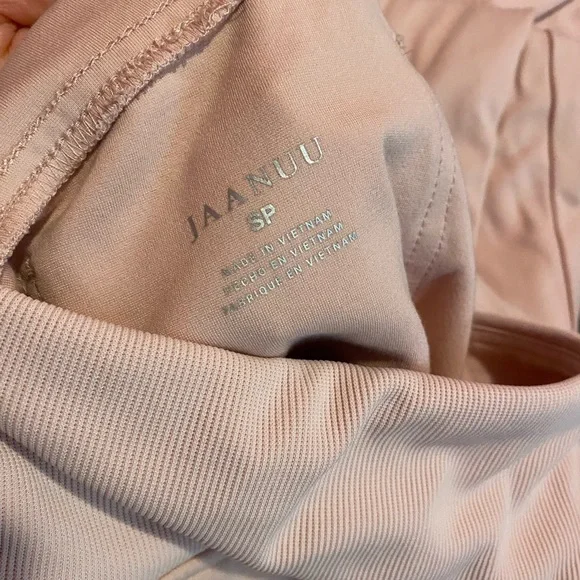 SCRUBS - Picture 6 of 16